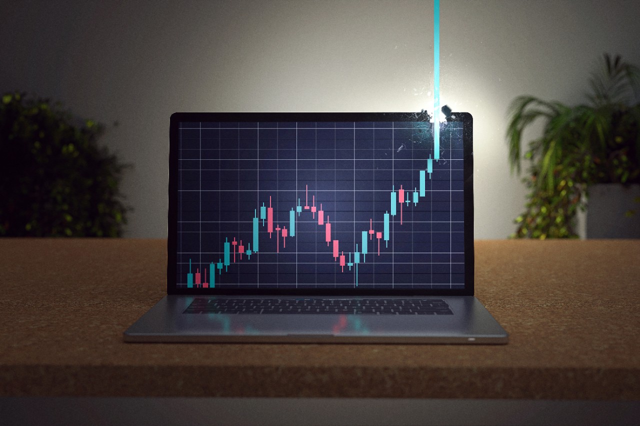 Booming stock price breaks through top of notebook display